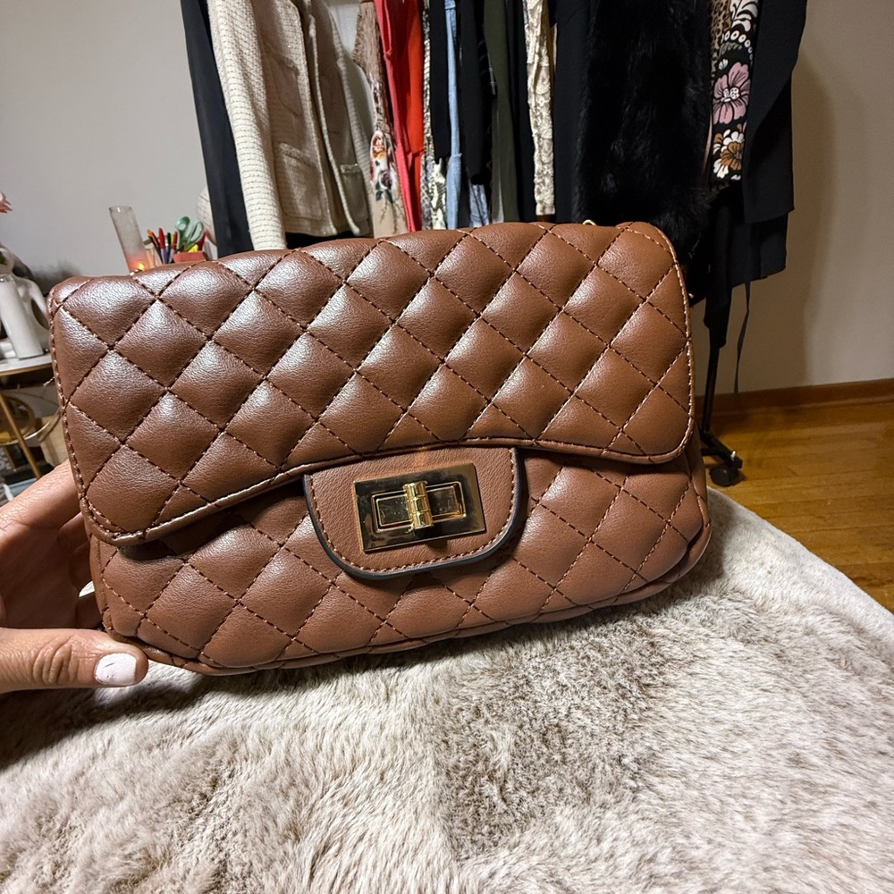 Windsor Brown Quilted Shoulder Bag with Turn-Lock Closure